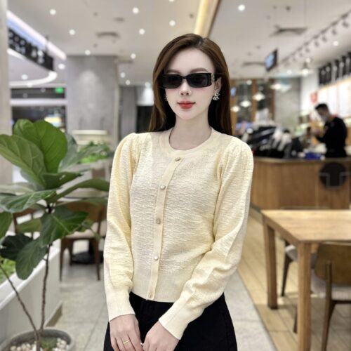 Alternative view of Áo Len Nữ Dài Tay Cổ Tròn Giả Khuy