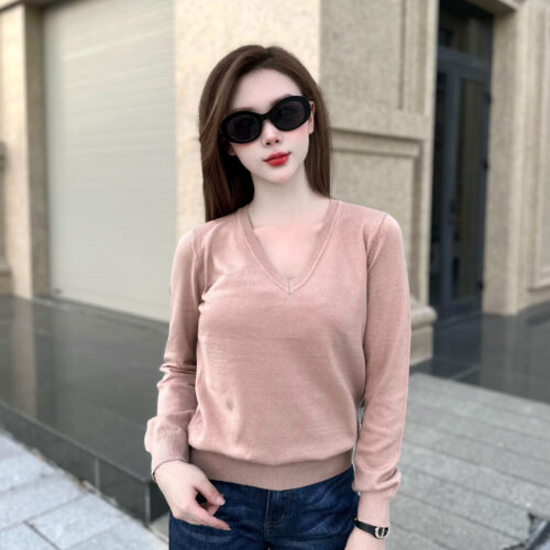 Alternative view of Áo Len Nữ Cổ Tim Dài Tay Mỏng Basic