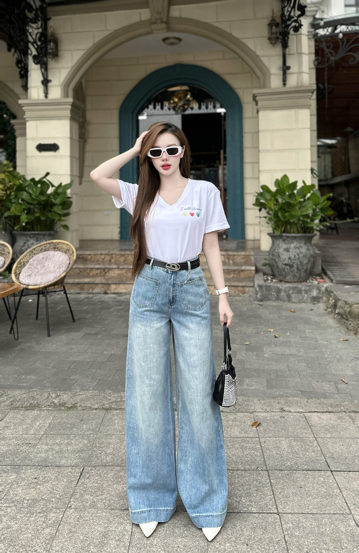 Quần Jeans Nữ Ống Rộng Hai Túi Trước - Ảnh 4