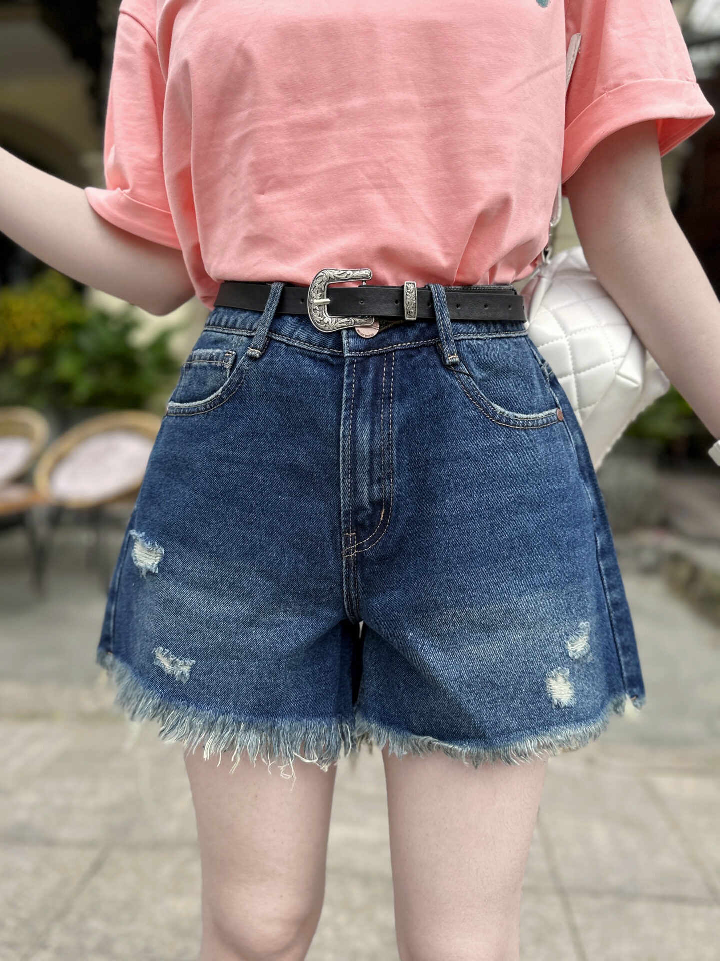 Quần short nữ rách tua gấu - Ảnh 3