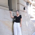 Áo Cộc Nữ Cổ Tròn Khoét Sâu