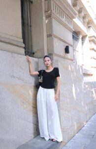 Áo Cộc Nữ Cổ Tròn Khoét Sâu