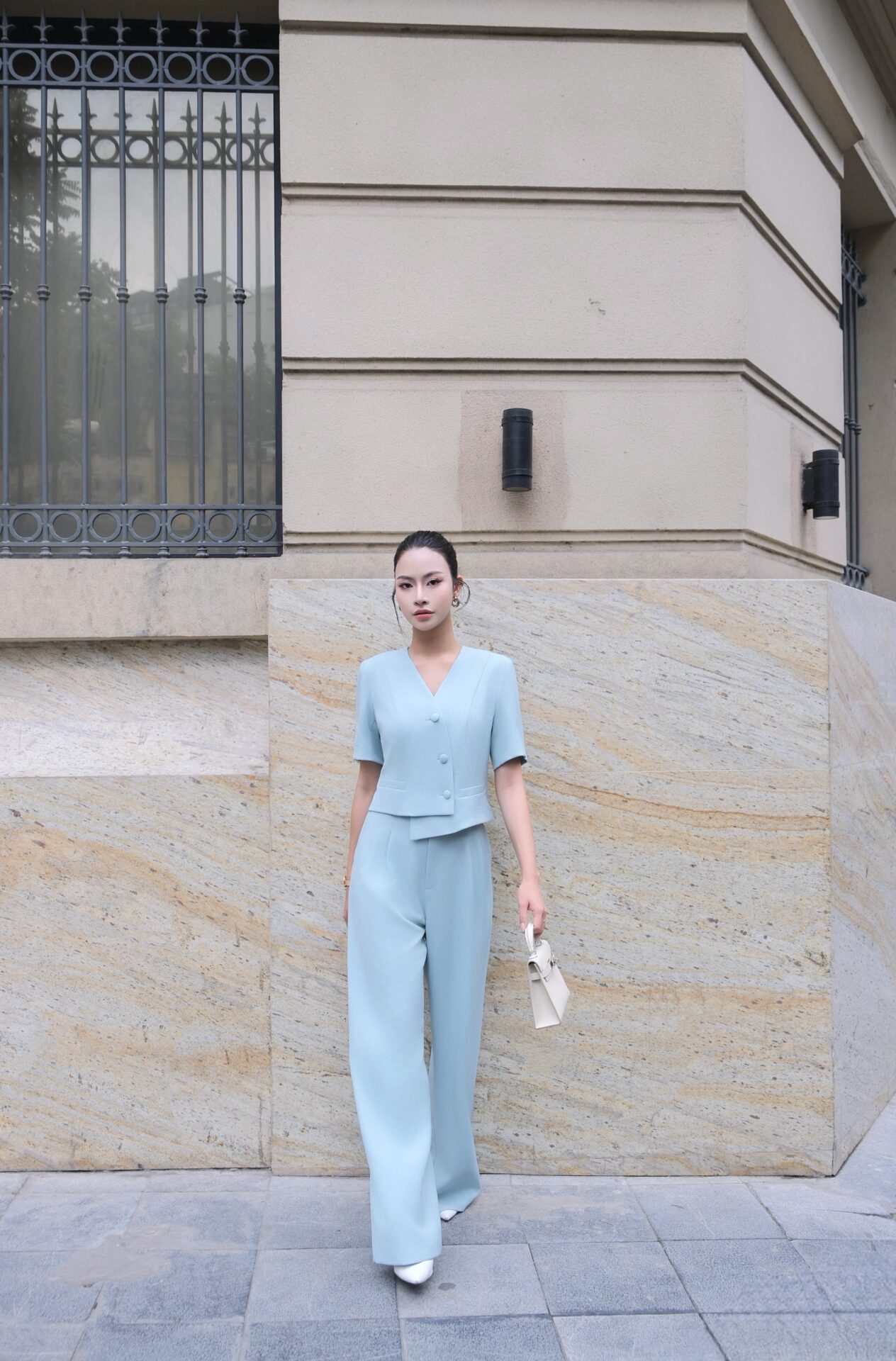 Quần Nữ Ống Suông Bốn Ly - Ảnh 3